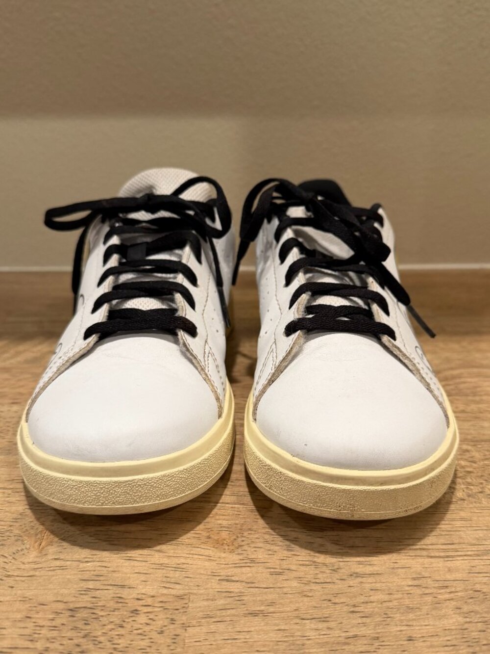 adidas x Smiley World Advantage Sneakers Youth Size 5 White IH6276 - Picture 8 of 10